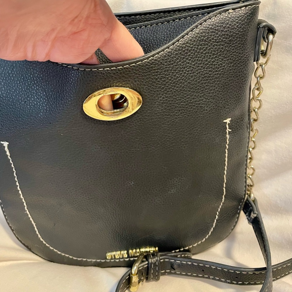 *EUC* Steve Madden Crossbody Bag - Black - SM Logo - Leather - 9.5” x 9” x 2.5” - Picture 5 of 14
